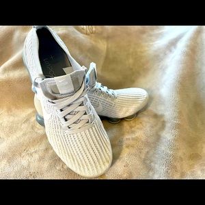 Nike Women's Air VaporMax Flyknit 3 Shoes- Size Women 8 1/2